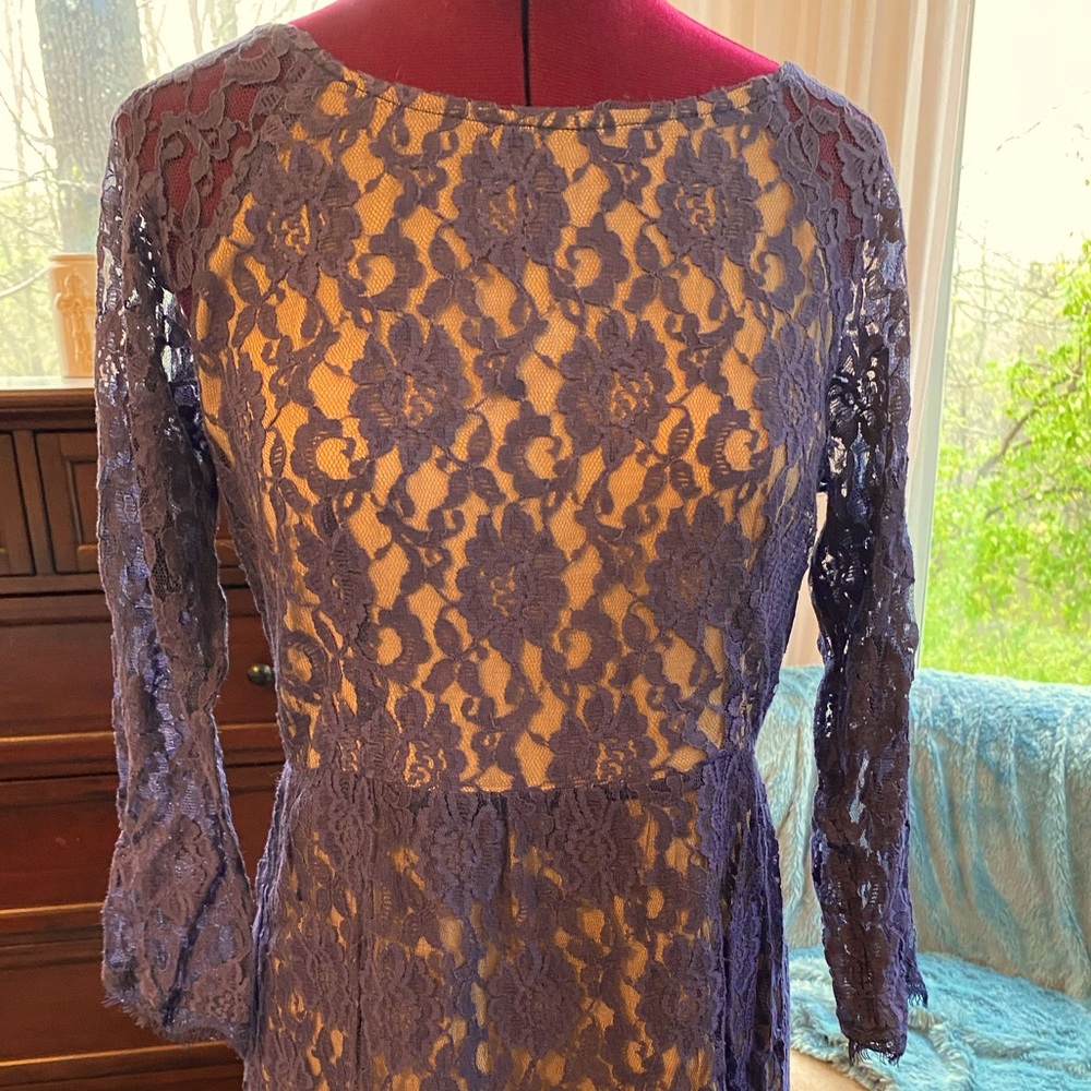 Flying Tomatoes Boutique Lace Overlay Dress.  Size L (fits like 8-10)